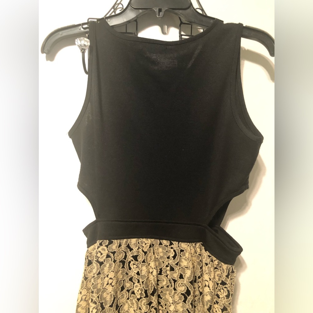 MINE LACED NWOT DRESS HI-LOW SIZE SMALL BLACK AND BEIGE - Picture 10 of 14